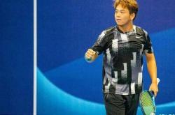 开云体育APP下载-操纵22场比赛，网球新星如何走上歧路