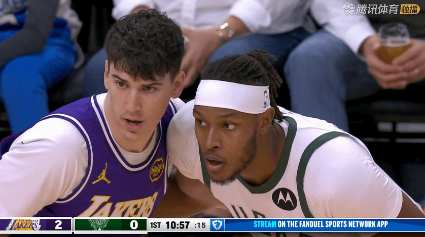 湖人大胜！东契奇41+9+6，赛后裁判阻止范德彪拿走比赛用球，一旁东契奇一脸不解