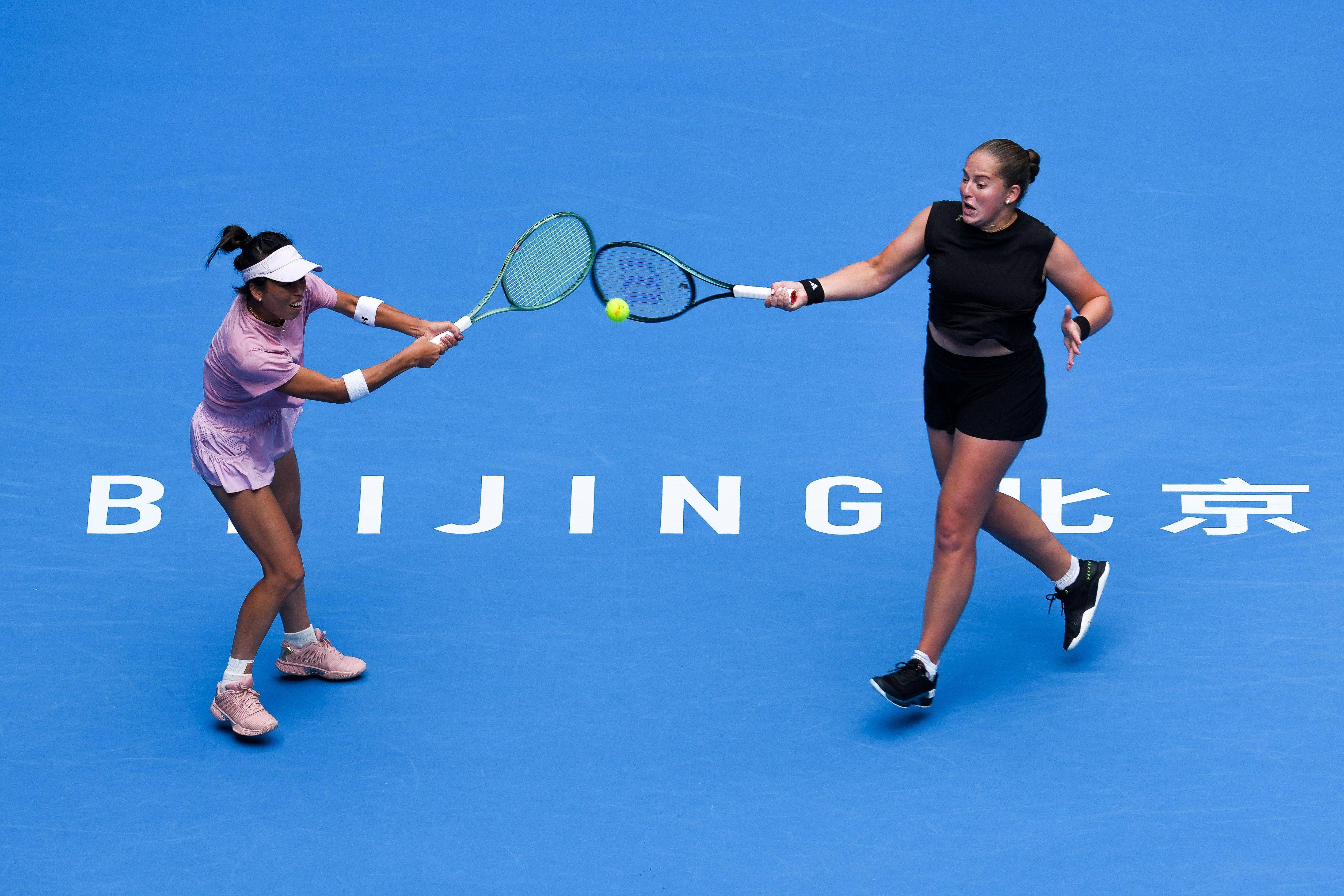 （体育）网球——中网：埃拉尼/保利尼晋级女双决赛