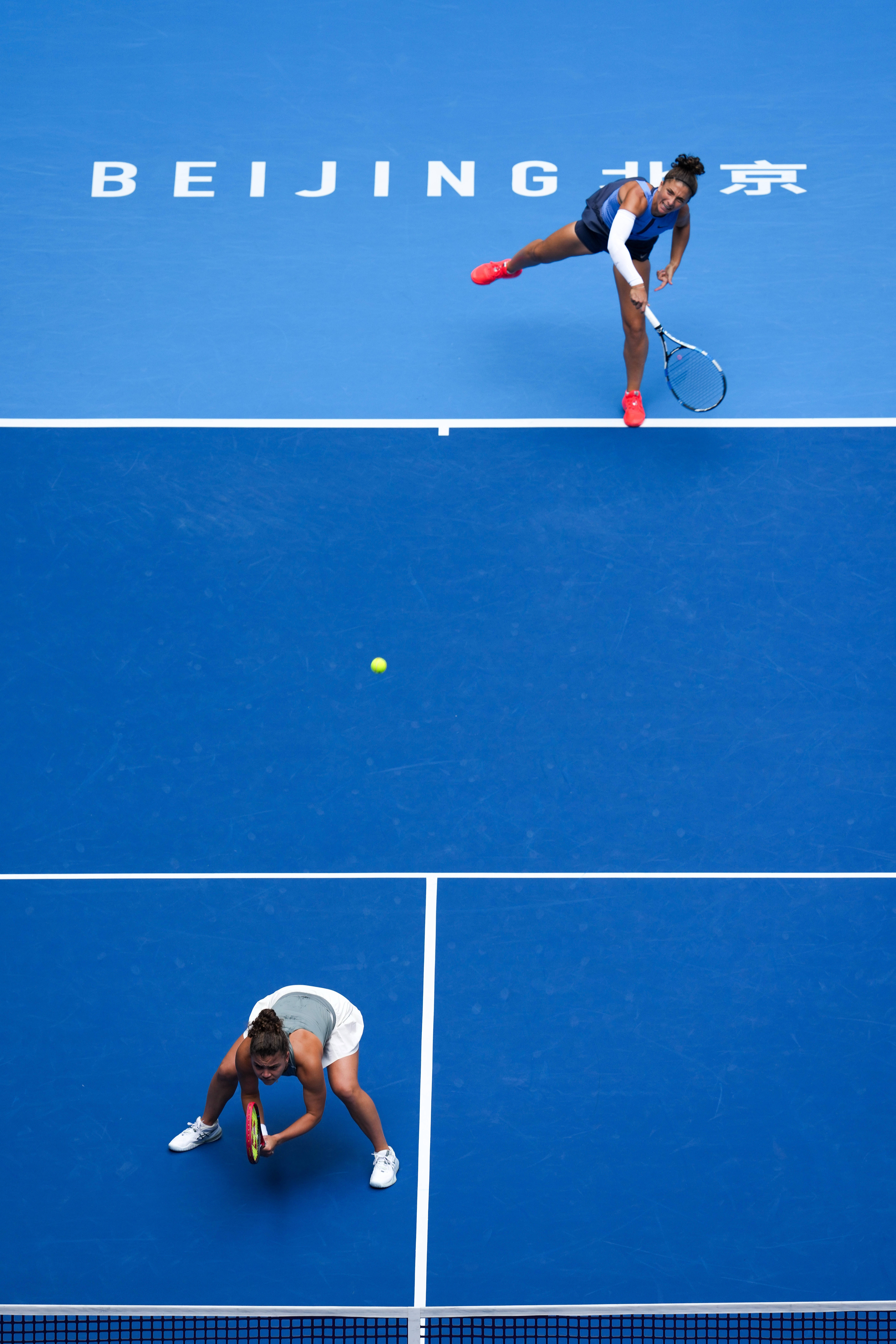 （体育）网球——中网：埃拉尼/保利尼晋级女双决赛