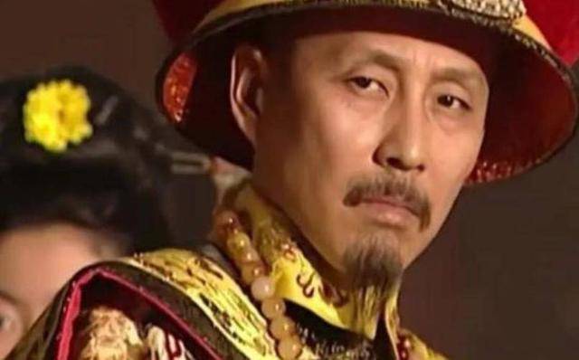 康熙擒鳌拜后未杀他，晚年亲自为其平反，背后藏着怎样的帝王心术