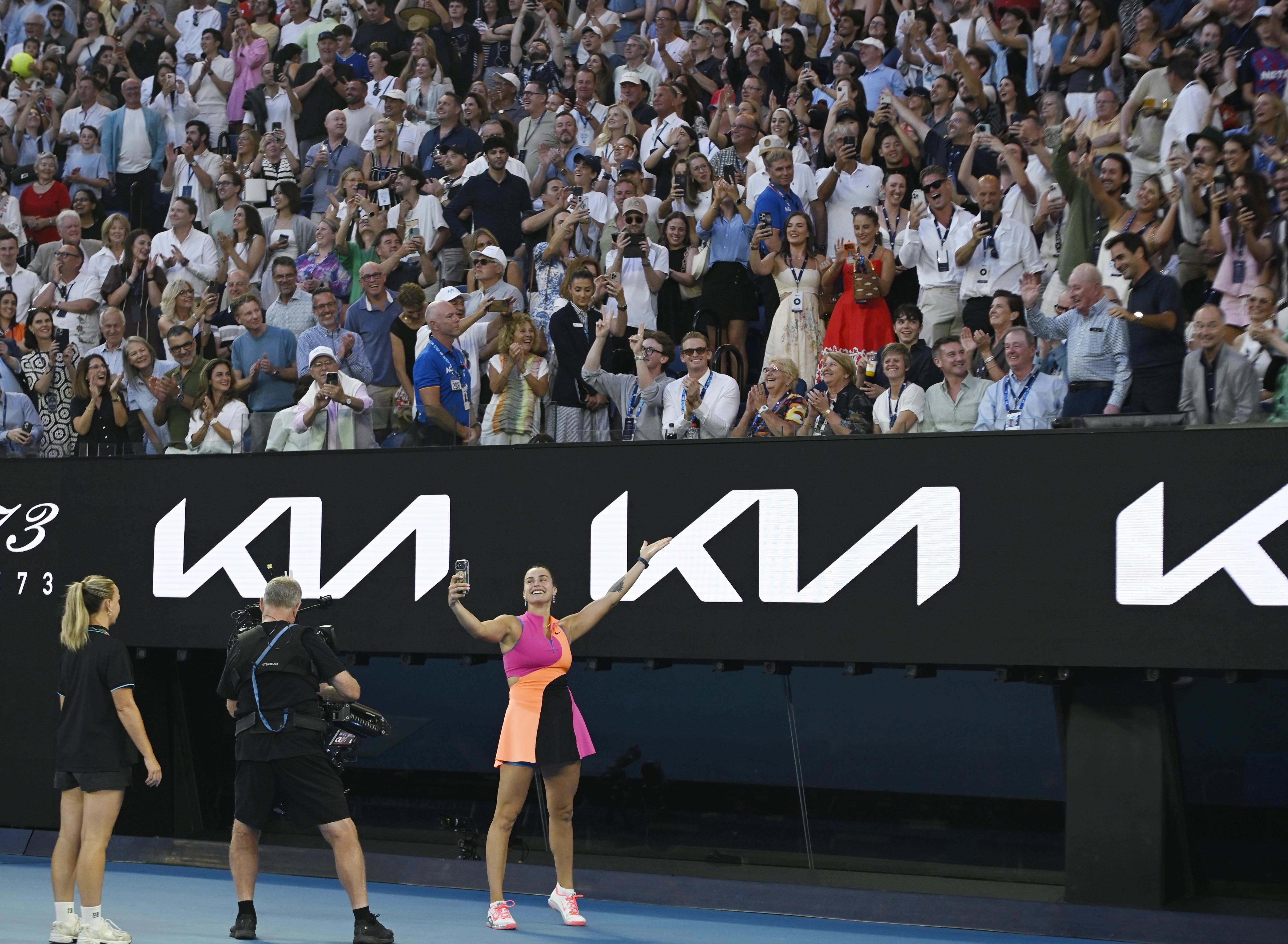 （体育）网球——澳网：萨巴伦卡女单首轮晋级